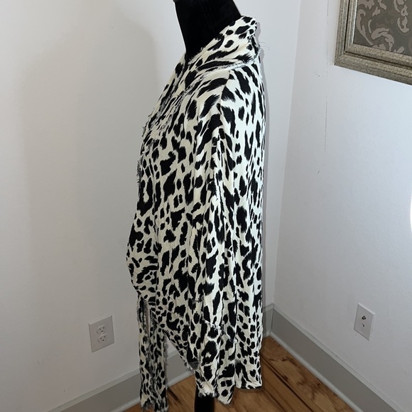 Umgee USA animal print kimono tunic front ties top blouse Sz M/L - Picture 5 of 10